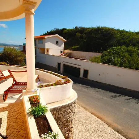 Lighthouse - House With Amazing Sea Views * サン・マルティーニョ・ド・ポルト